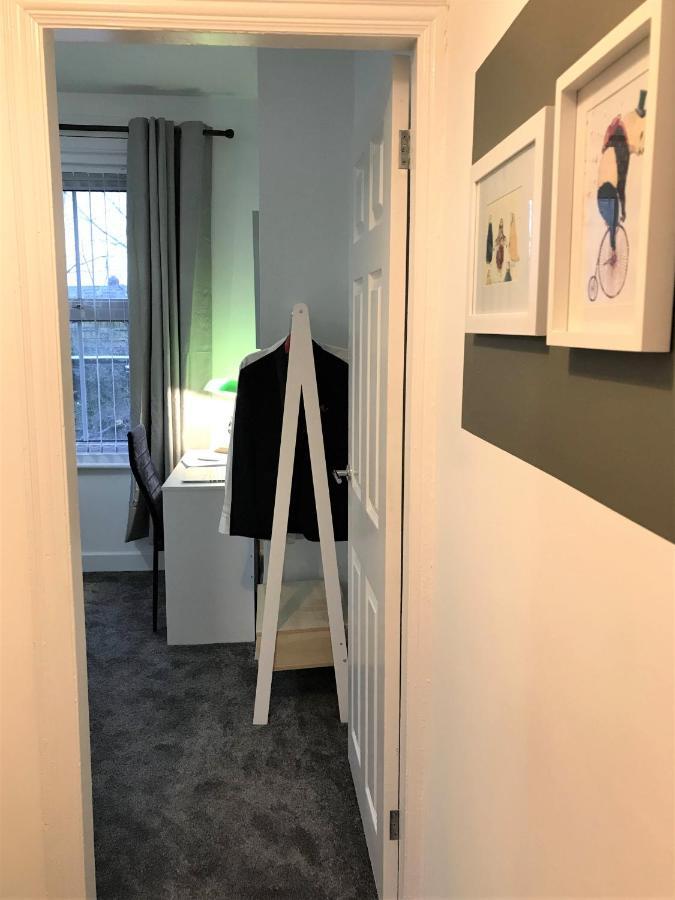 Stylish Modern 3-Bed House Nr Manchester City Ctr Уайтфийлд Екстериор снимка