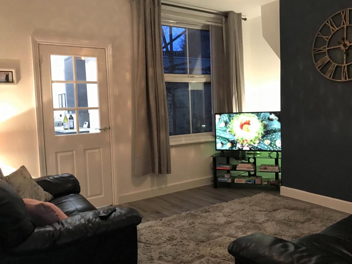 Stylish Modern 3-Bed House Nr Manchester City Ctr Уайтфийлд Екстериор снимка