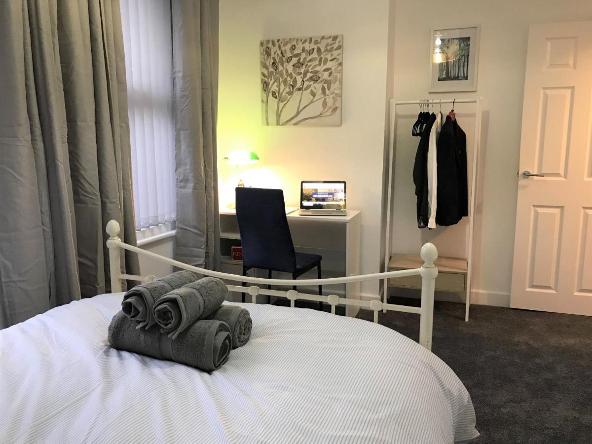 Stylish Modern 3-Bed House Nr Manchester City Ctr Уайтфийлд Екстериор снимка
